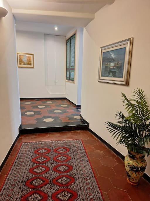 Il Talismano-In Citta -Vicino Al Mare Apartment Savona Exterior photo
