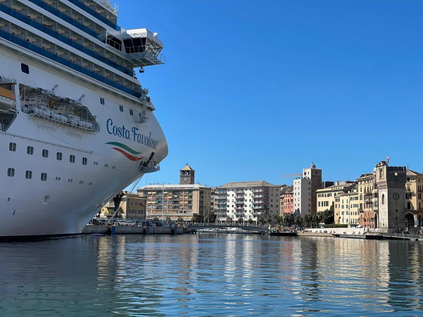 Il Talismano-In Citta -Vicino Al Mare Apartment Savona Exterior photo